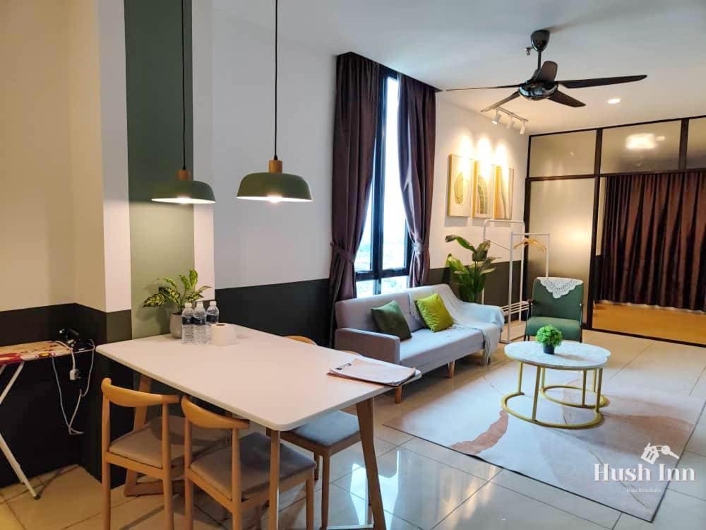 Hush Inn At Itcc Manhattan Suites Кота-Кинабалу Экстерьер фото